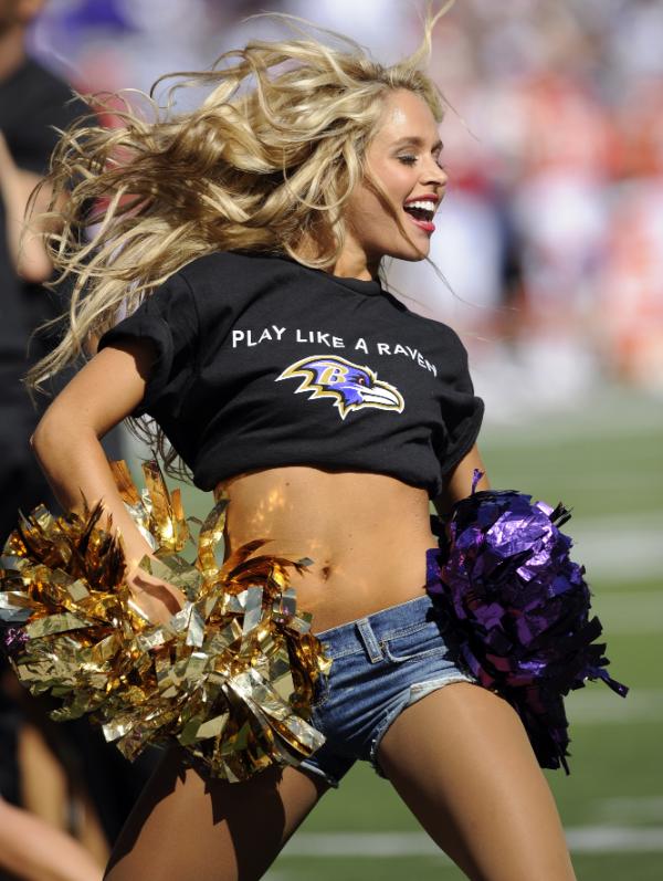 cheerleader-nfl-ravens1a.jpg